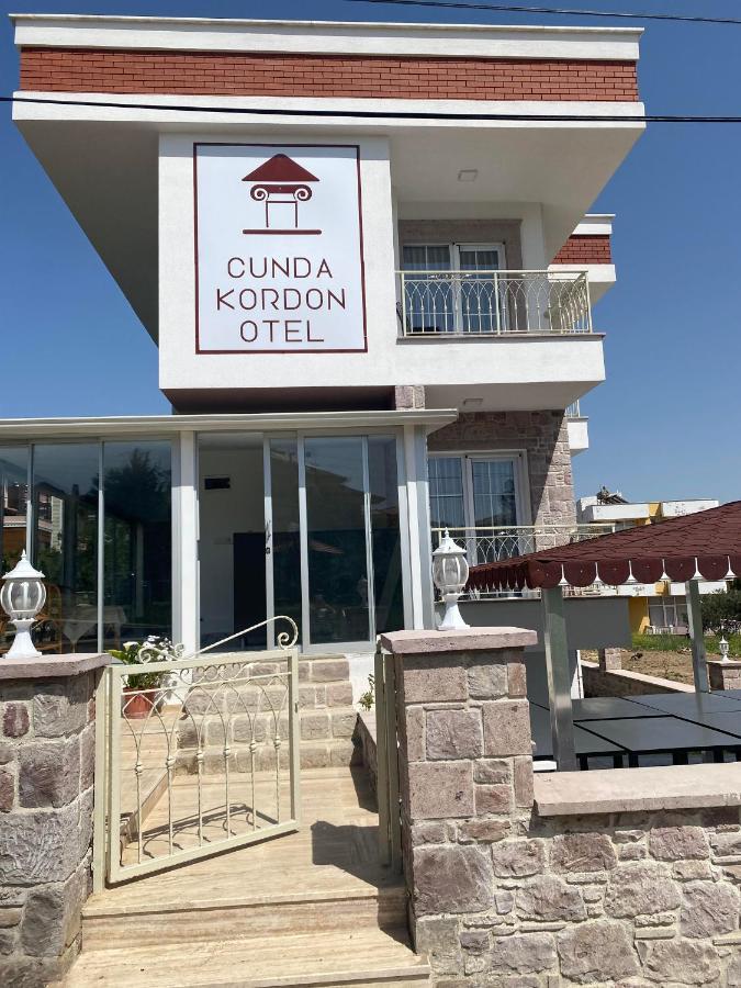 Cunda Kordon Otel Айвалик Екстер'єр фото